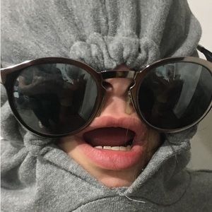 Meet your Posher, Dray.